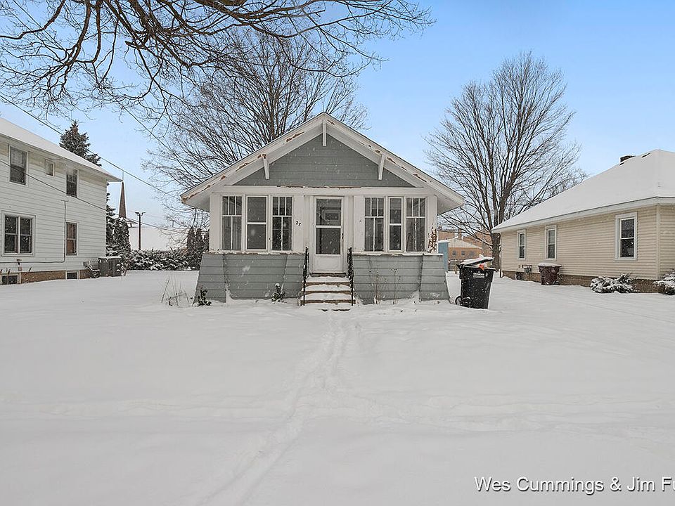 1st image of 27 Centennial Ave E