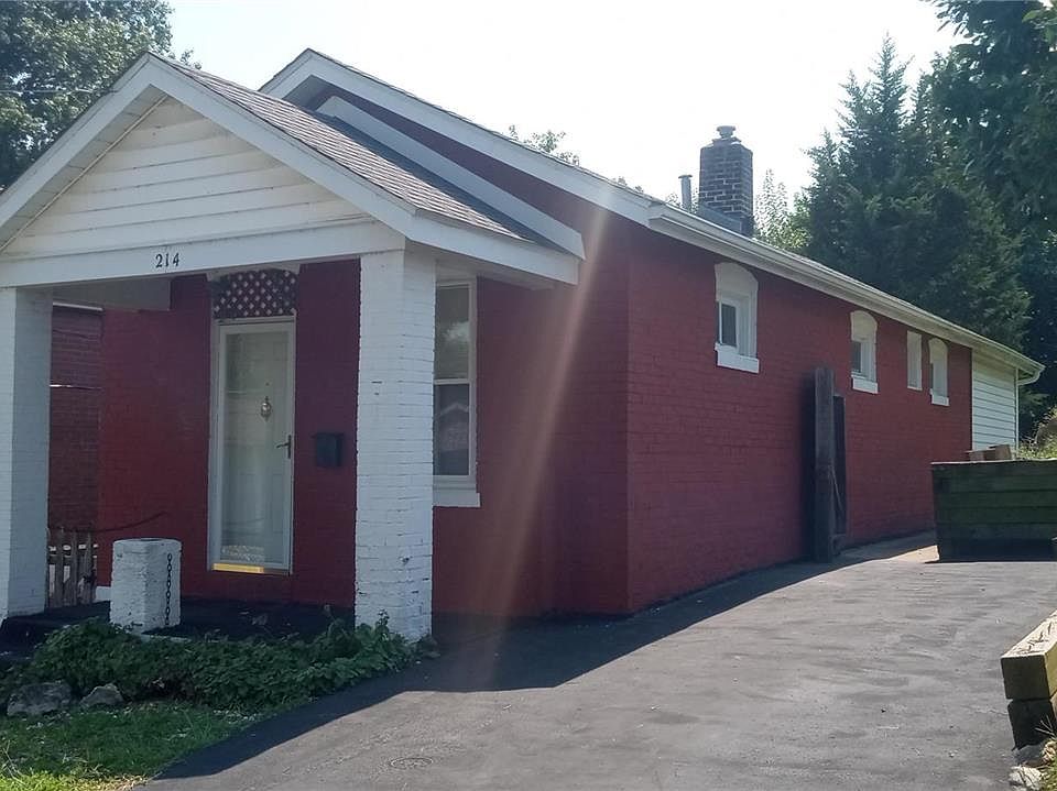 1st image of 214 Waller Ave