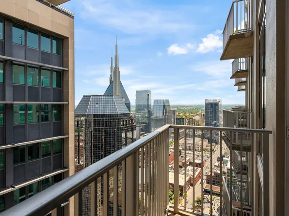 415 Church St APT 2907, Nashville, TN 37219