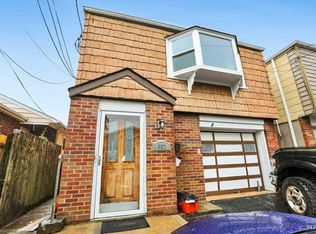 157 Weigands Ln #2, Secaucus, NJ 07094