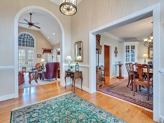 5th image of 1122 Boone Hill Dr