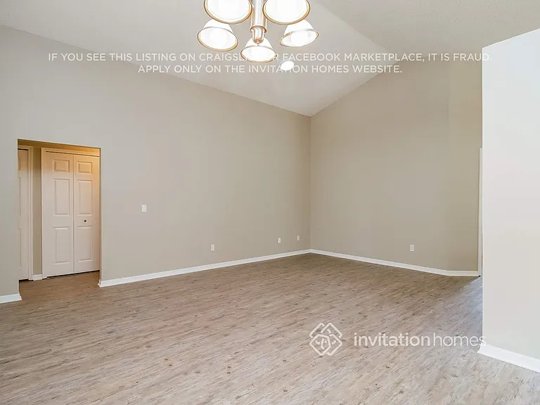 2117 Koryak Ct — Photo 4