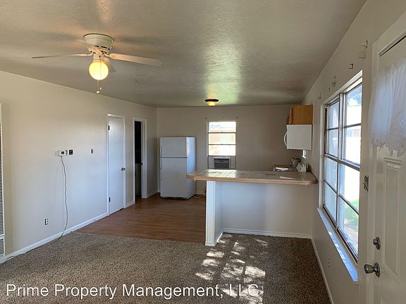 2nd image of 1426 1/2 Gidding St