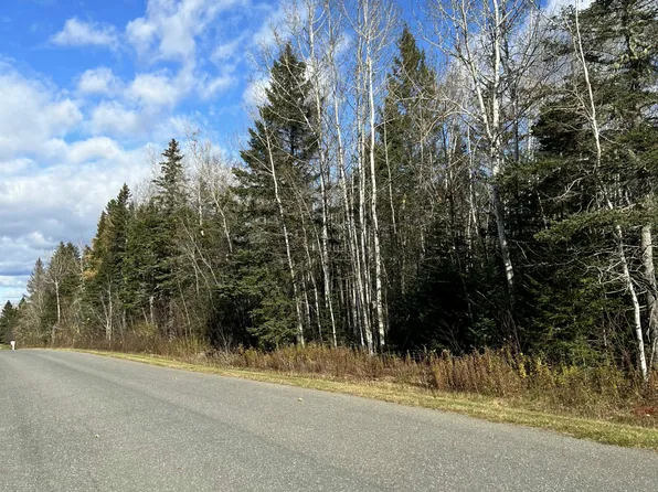 9, 11 Pleasant Hill Drive, Mapleton, ME 04757