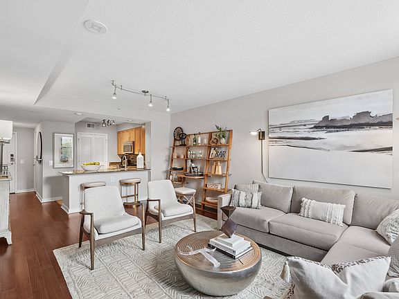 3rd image of 1499 Massachusetts Ave NW #1009