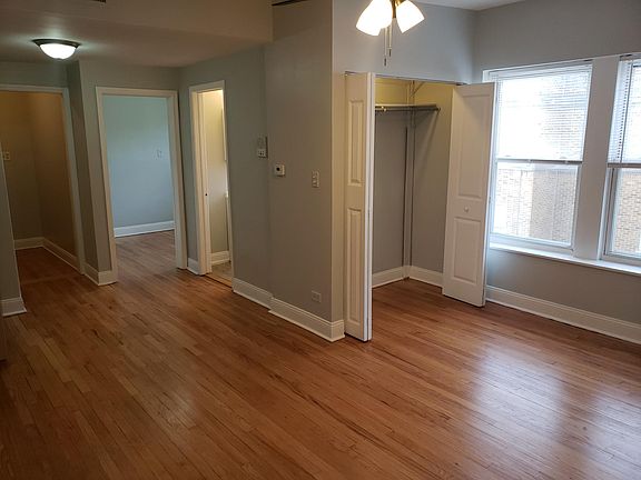 2nd image of 4833 N Kimball Ave