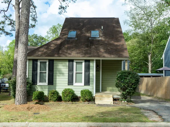 206 Walnut Creek Cir, Lexington, SC 29073