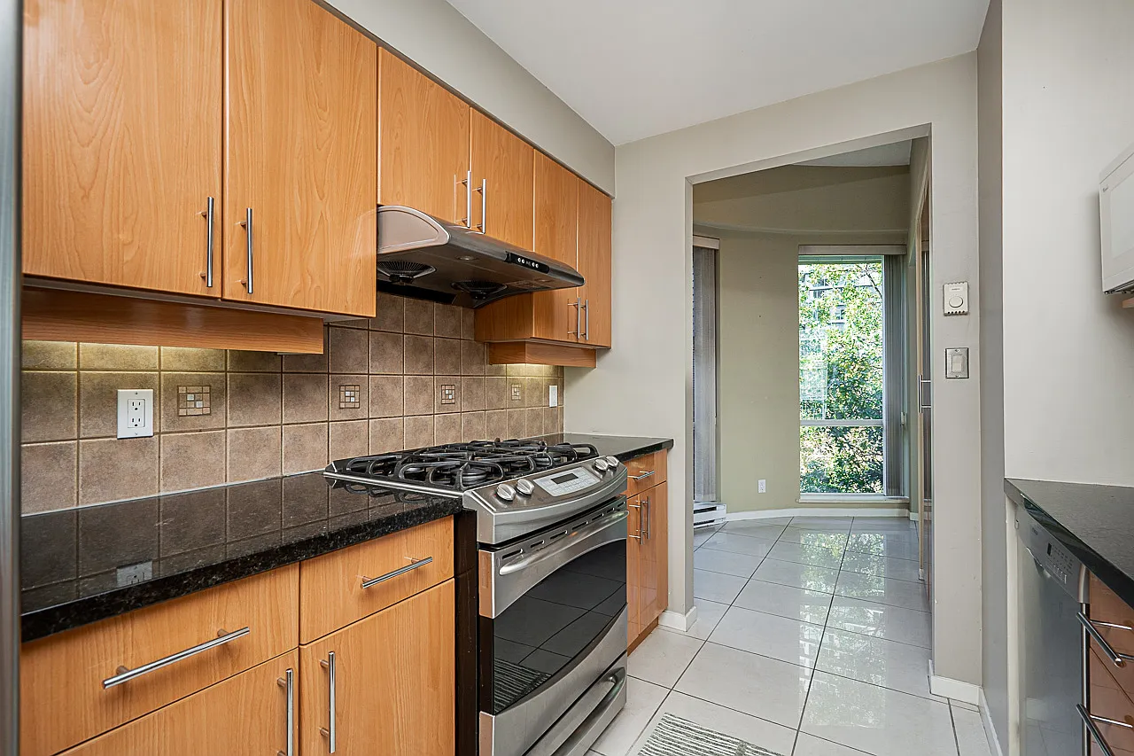 2 bed, 1605 sqft, $7,000 — Photo 3