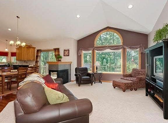4th image of 1301 Blossom Boulevard