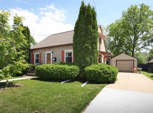 1414 Green Bay Rd, Kaukauna, WI 54130