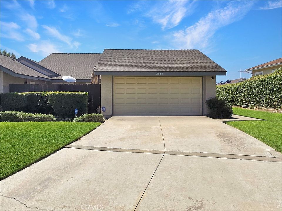 1st image of 8543 Richwood Dr