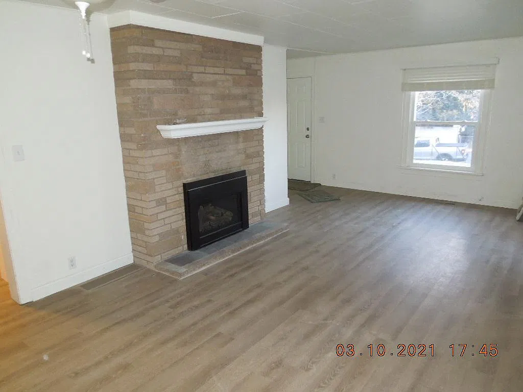 2 bed, 900 sqft, $1,950 — Photo 4