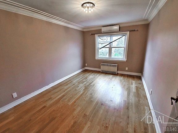 5th image of 2437 Mill Ave #2