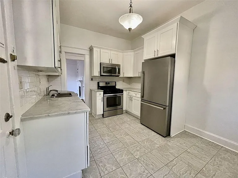 1193 Mansfield Ave NE — Photo 6