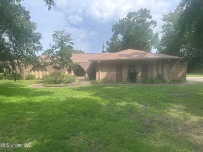 1200 Westwood St, Pascagoula, MS, 39567