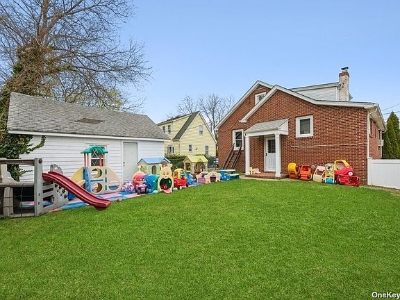 5th image of 38 Woodward St