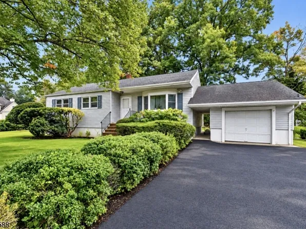 17 Moosepac Ln, Jefferson Twp., NJ 07438