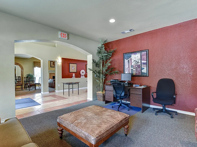 The Lodge at Lost Pines Apartments — Photo 7