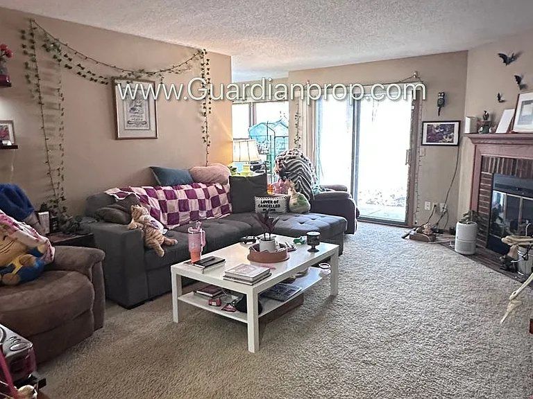 15800 26th Ave N #A — Photo 7