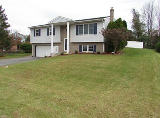 104 Horizon Dr, Denver, PA 17517