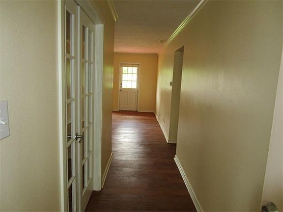 4th image of 2110 Kenbridge Dr