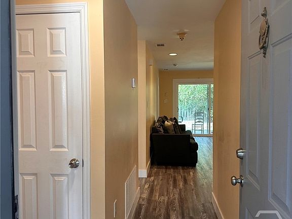 2nd image of 300 Hampton St Unit 12