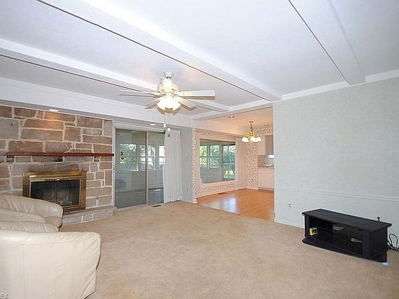 4th image of 5316 Golfway Ln