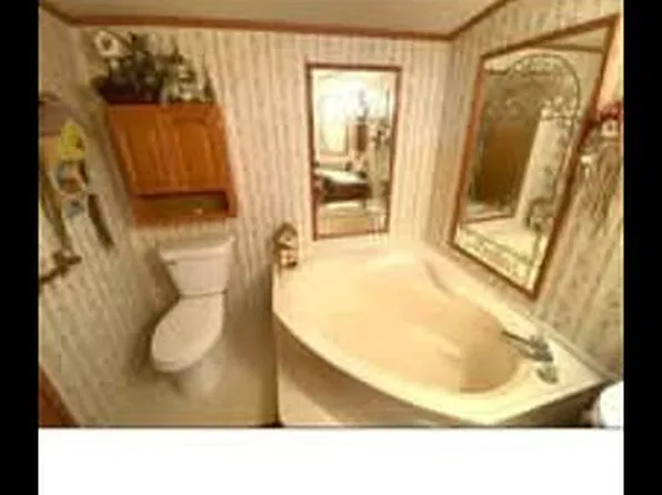 731 A St SW, Linton, IN 47441