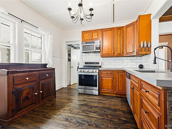 4th image of 103 Ross St