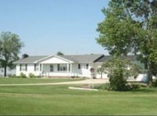 6303 Crane Creek Rd, Waterloo, IA 50703