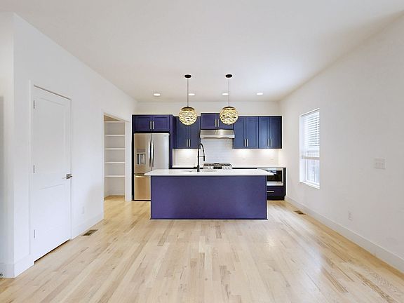 5th image of 405 Marshall St Unit 1