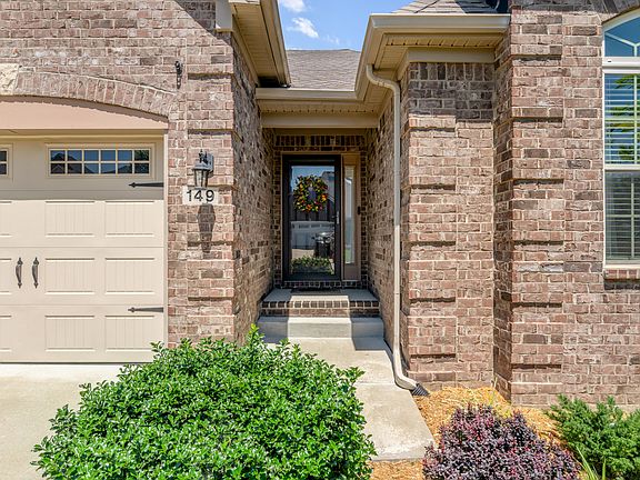 3rd image of 149 Rowanberry Dr