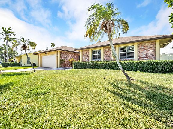 3rd image of 1325 SW 26th Avenue