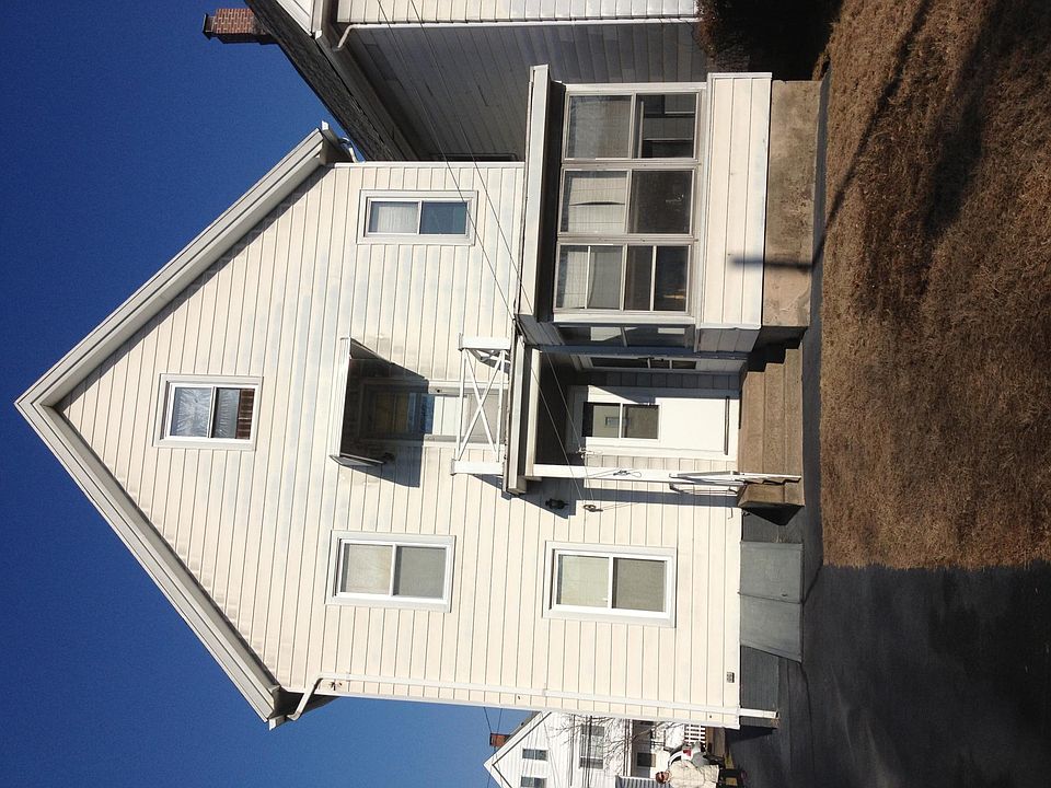 2nd image of 96 Leete St