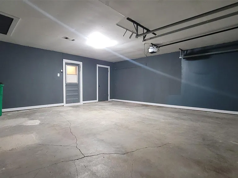 801 Rosewood Dr — Photo 25