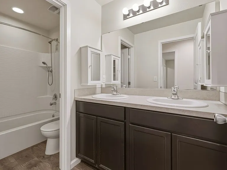 7003 Alta Vista Dr SE — Photo 32