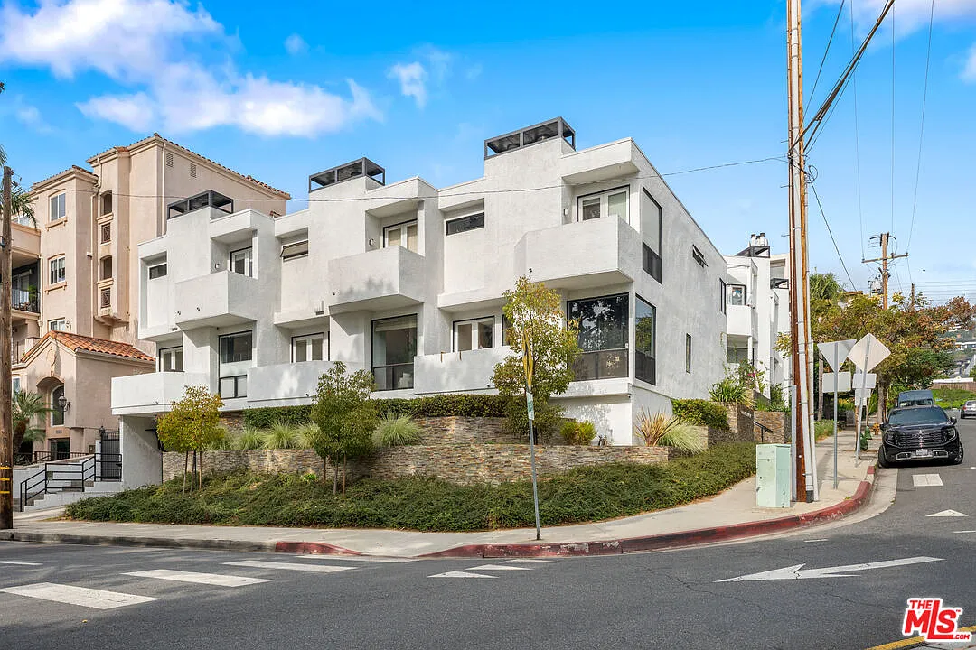 2 bed, 3.0 bath, 1500 sqft, $8,500 — Photo 1