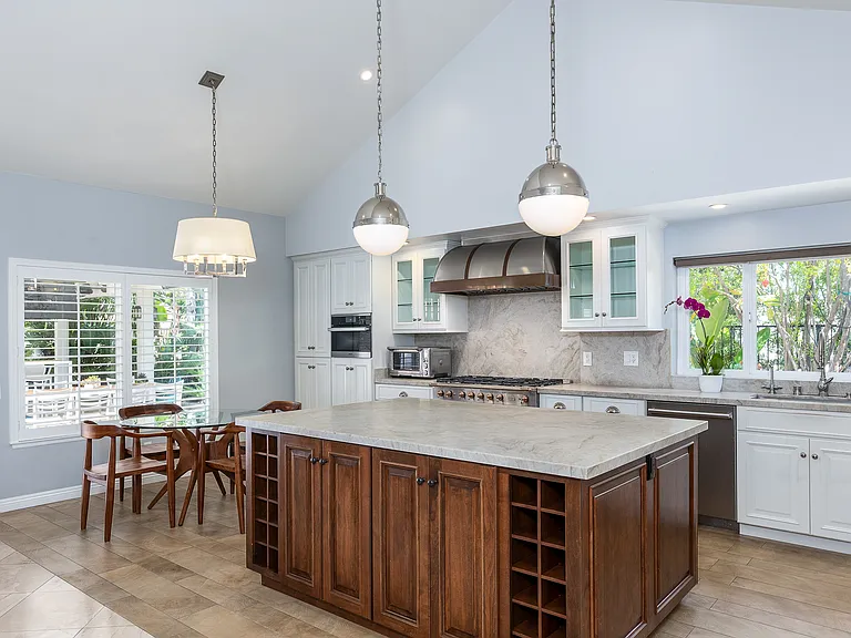 1357 Doverwood Dr — Photo 18
