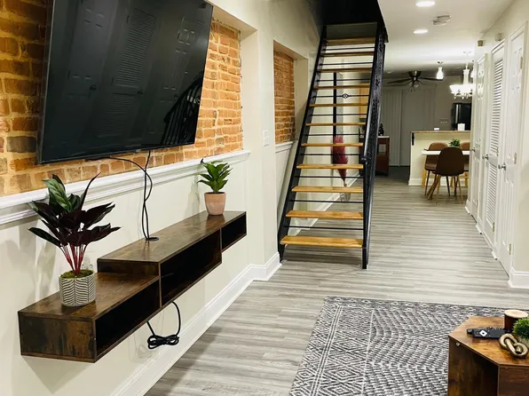 306 S Poppleton St, Baltimore, MD 21230