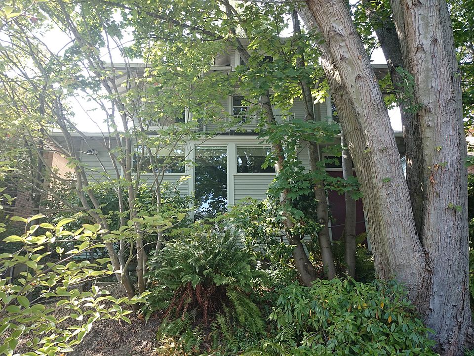 2nd image of 1151 18th Ave E