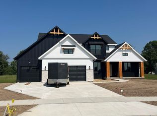 5520 Case Dr SW, Wyoming, MI 49418