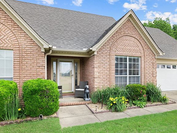 3rd image of 7072 Alder Wood Dr