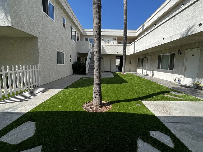Norwalk Terrace Apartments — Photo 11