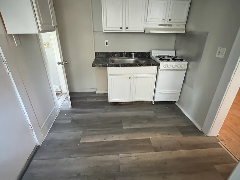 1742 S 2nd St #1 — Photo 3