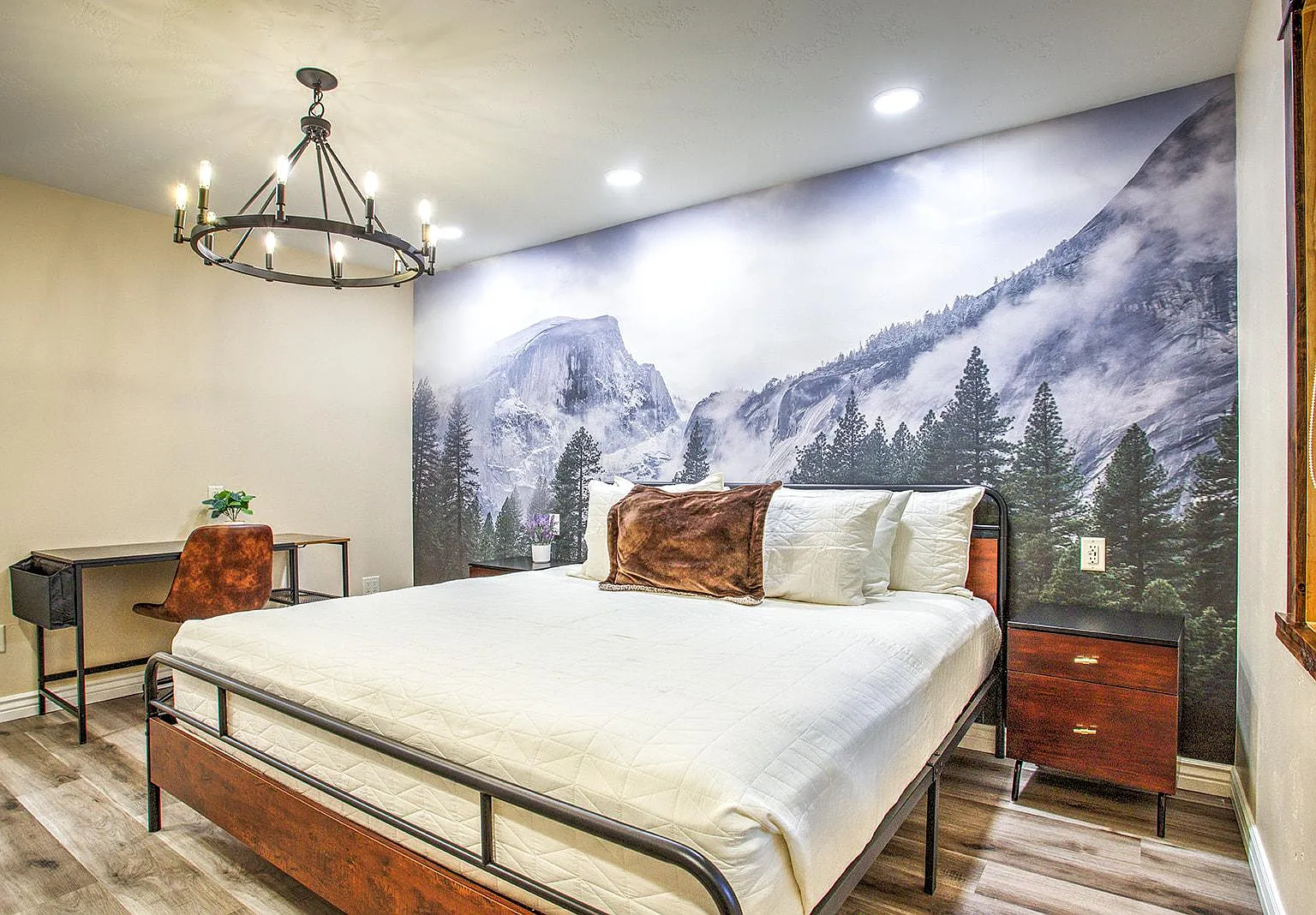 Studio, 4000 sqft, $1,100 — Photo 1