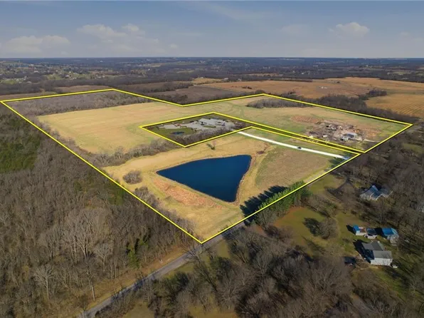 19618 S Mullen Rd, Belton, MO 64012