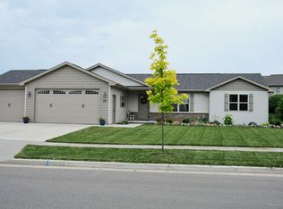 517 Rusch Dr, Combined Locks, WI 54113