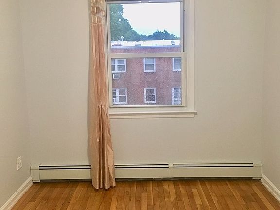 5th image of 22-49 76th St #3P