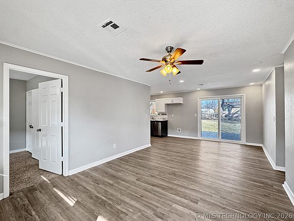 3rd image of 4107 N Frankfort Ave