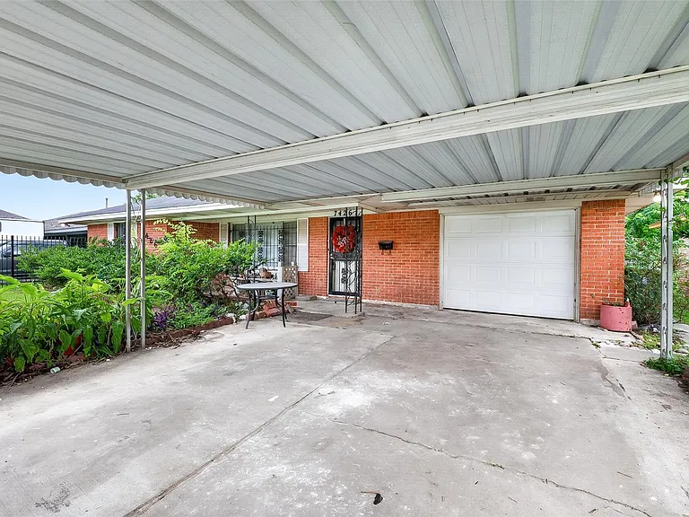 7426 Miley St — Photo 2